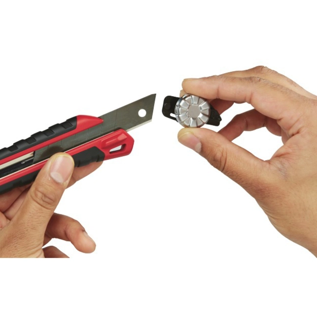 Vendita online Coltellino con lama 18 mm. a settori 